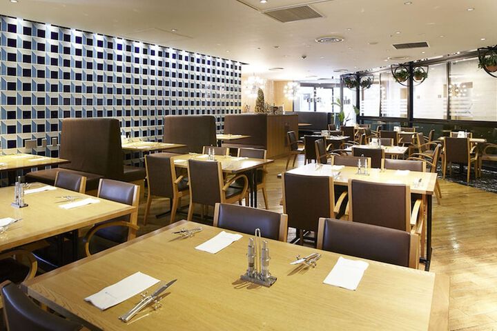 Dining 115 of 189