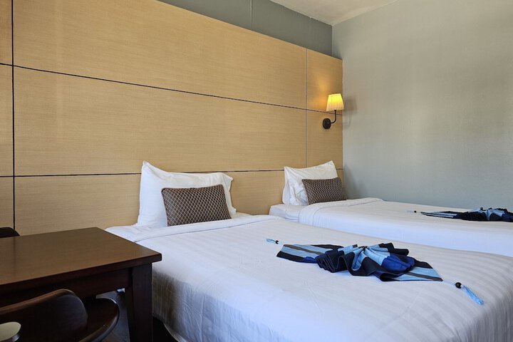 Room 25 of 133