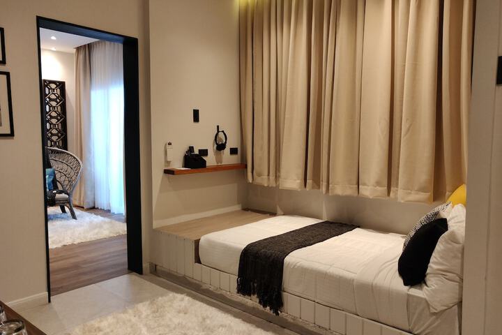 Room 7 of 40