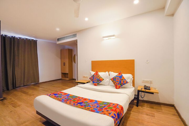Room 18 of 26