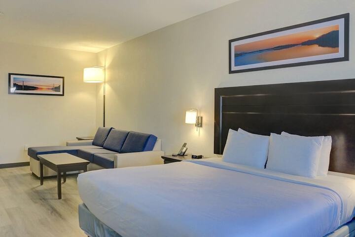 Room 21 of 41
