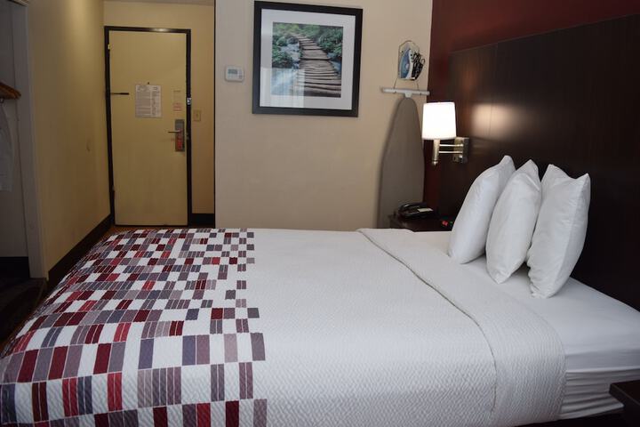 1 Double Bed (1 of 8)