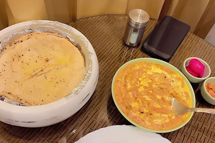 Dining 63 of 76