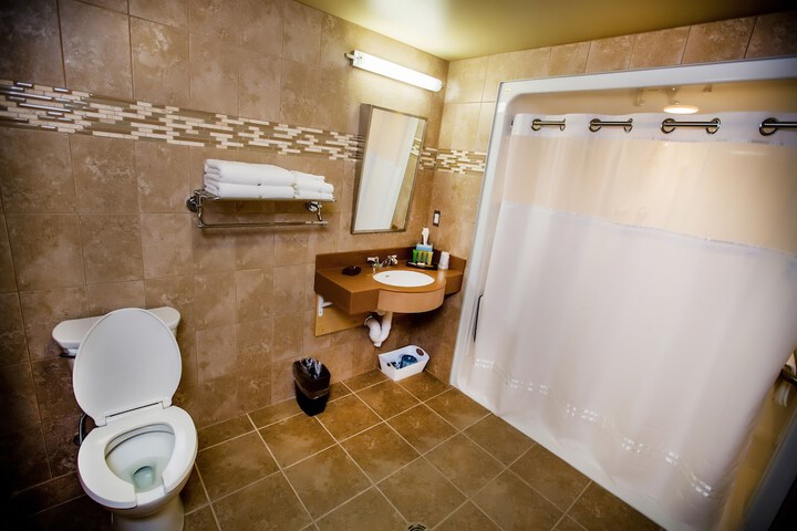 Room 16 of 29