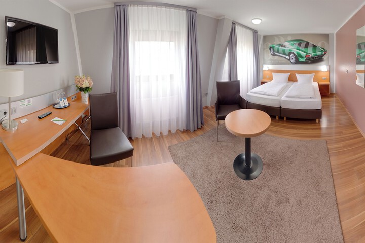 Room 44 of 55