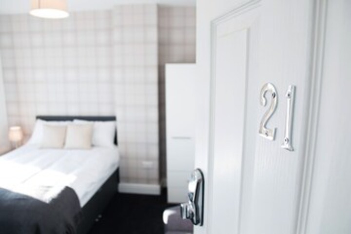 Room 40 of 82