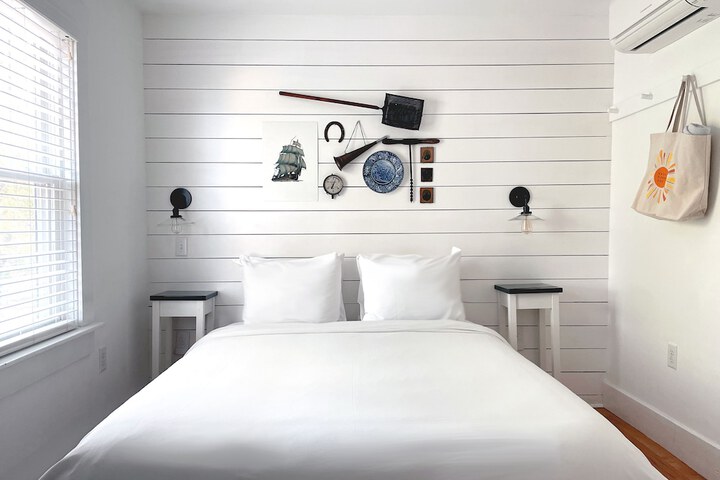 Room 19 of 32