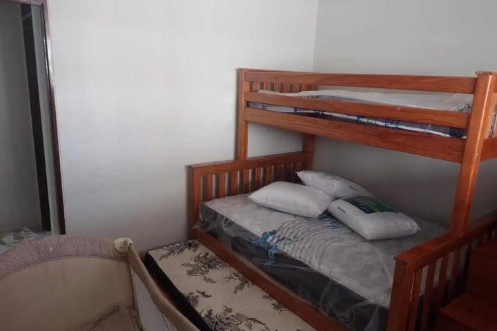 Room 2 of 5