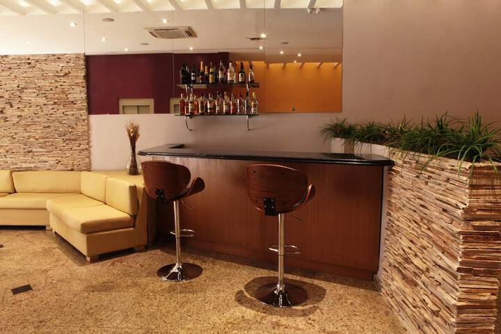 Lounge 91 of 101