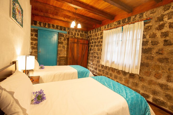 Room 7 of 25