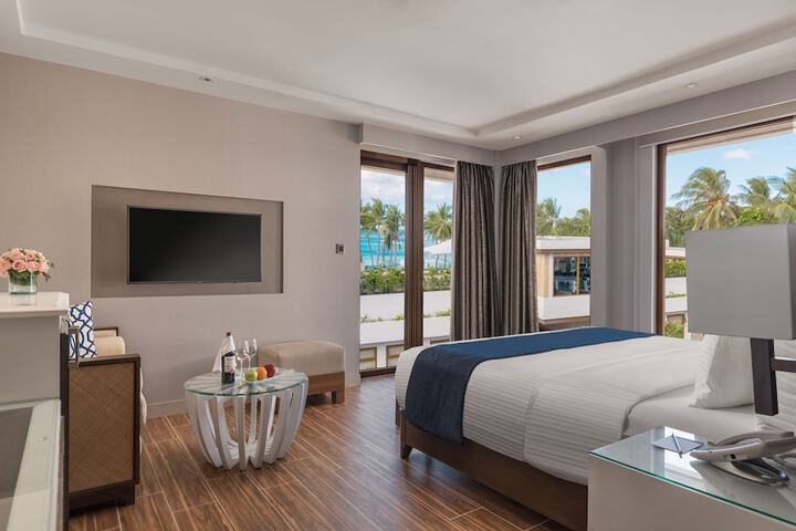 Room 8 of 25
