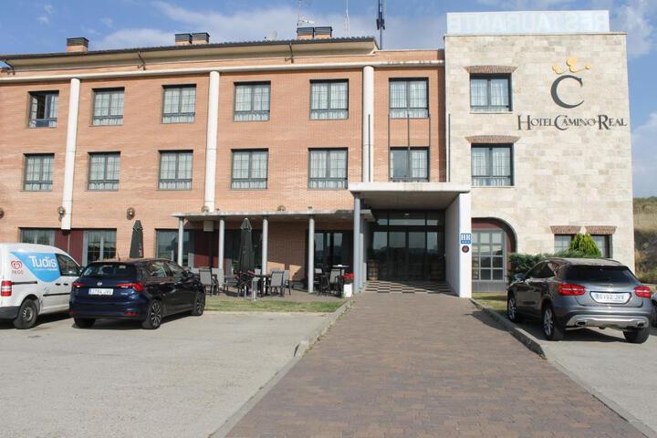 Photo 18