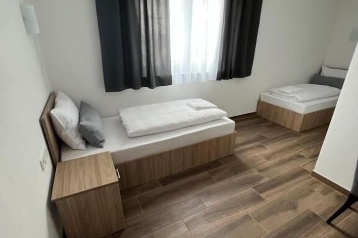 Room 3 of 13