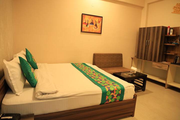 Room 3 of 17