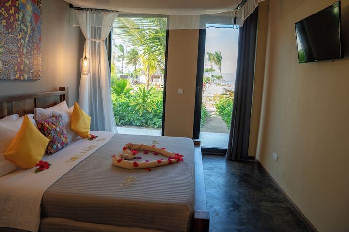 Room 10 of 26