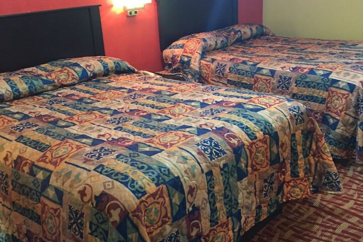 Room 10 of 31