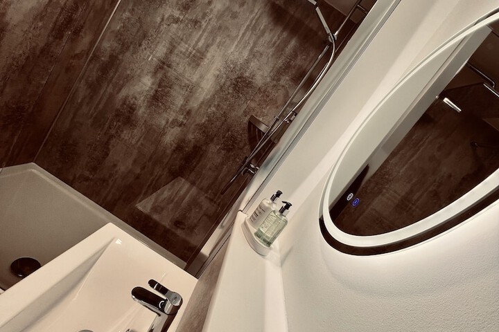 Room 40 of 95