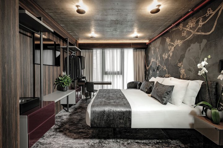 Room 22 of 53