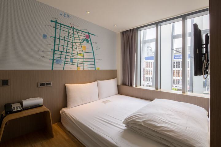 Room 21 of 72
