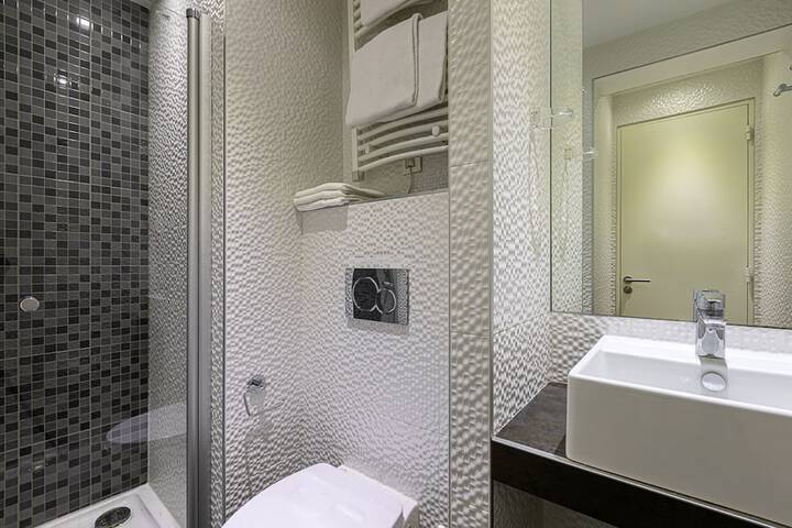 Room 20 of 31