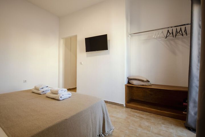 Room 16 of 65