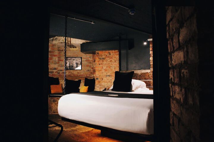 Room 58 of 84