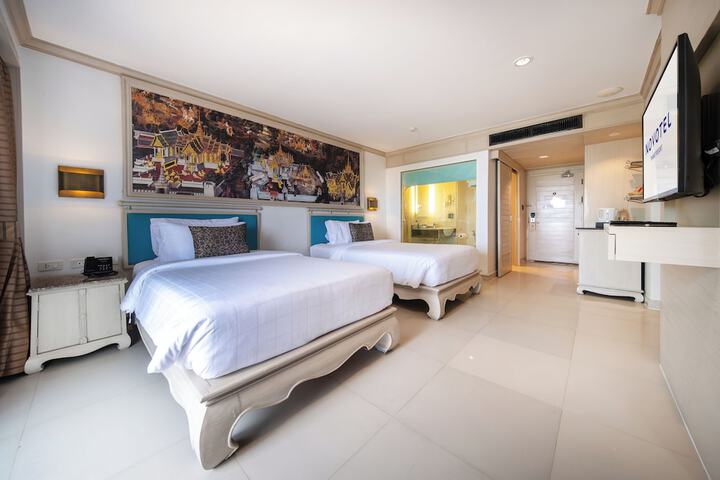 Room 46 of 257
