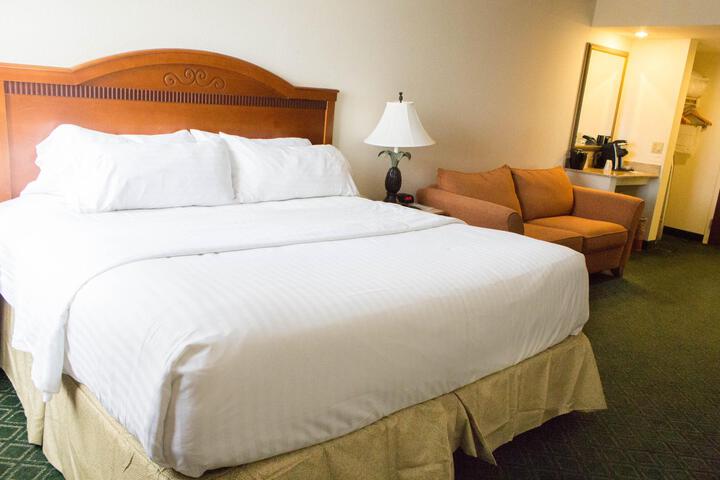 2 Double Beds (2 of 4)
