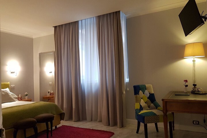 Room 9 of 54