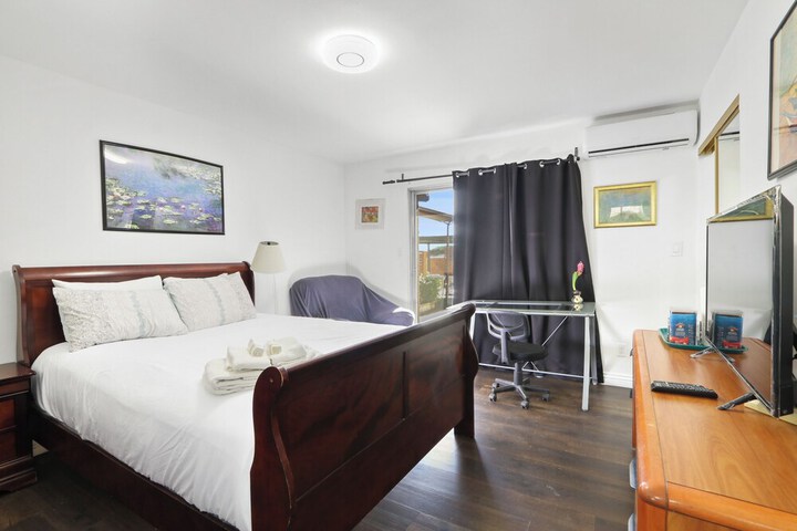 Room 5 of 25