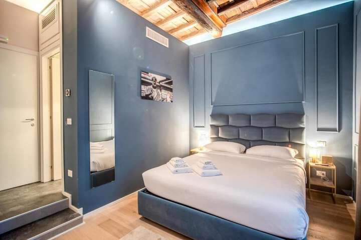 Room 6 of 39