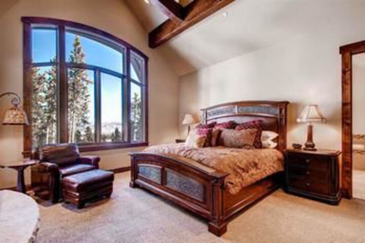 Room 18 of 42