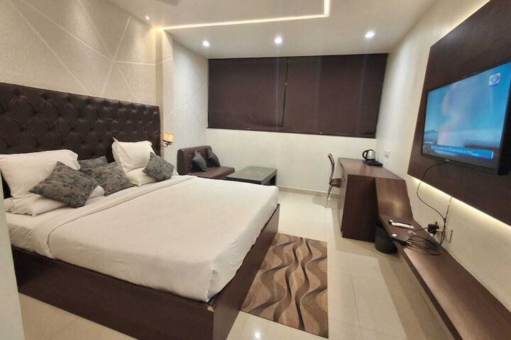 Room 19 of 31