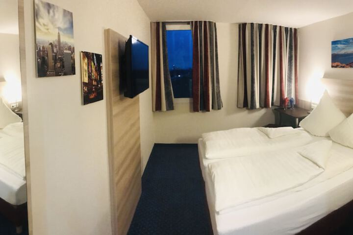 Room 20 of 40