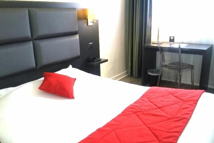 Room 7 of 30