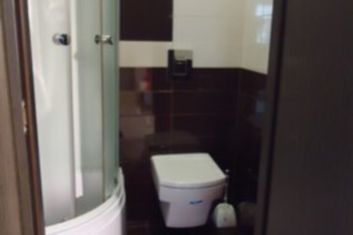 Room 8 of 92