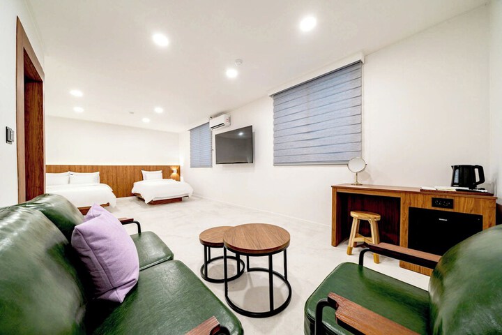 Room 29 of 41