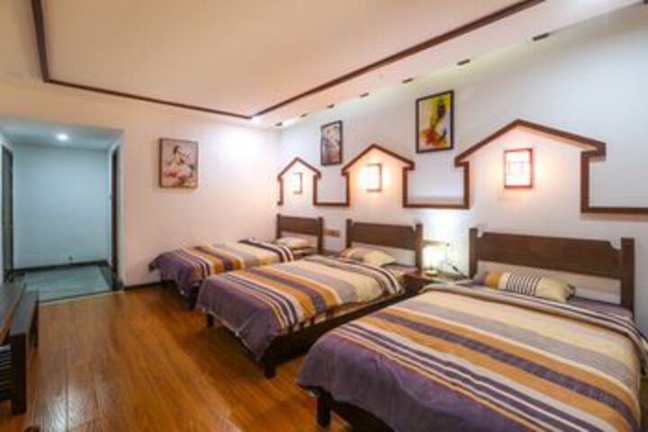 Room 13 of 23