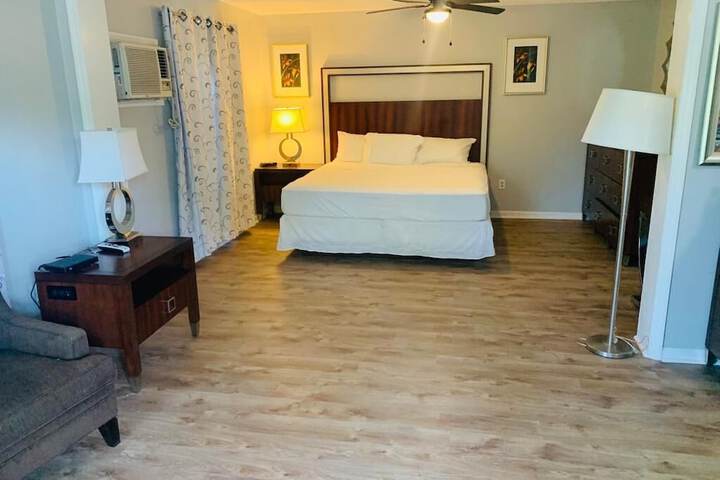 Room 8 of 14