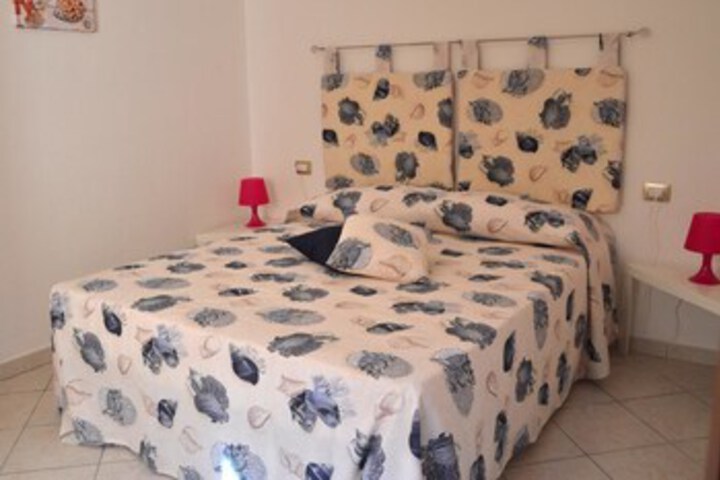 Room 33 of 53
