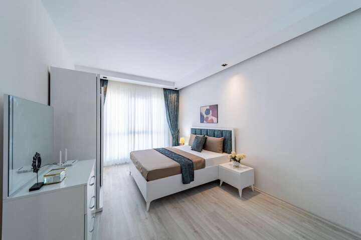 Room 10 of 24