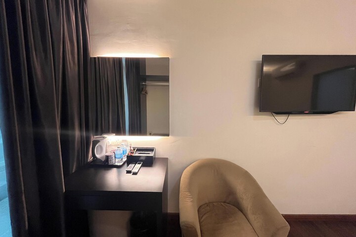 Room 30 of 88