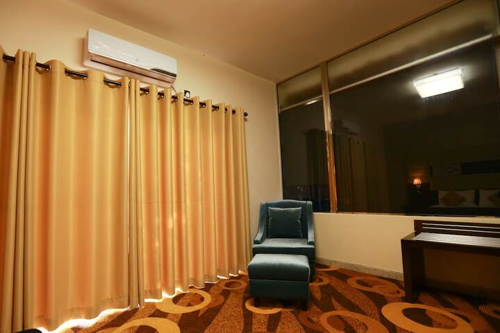 Room 7 of 61