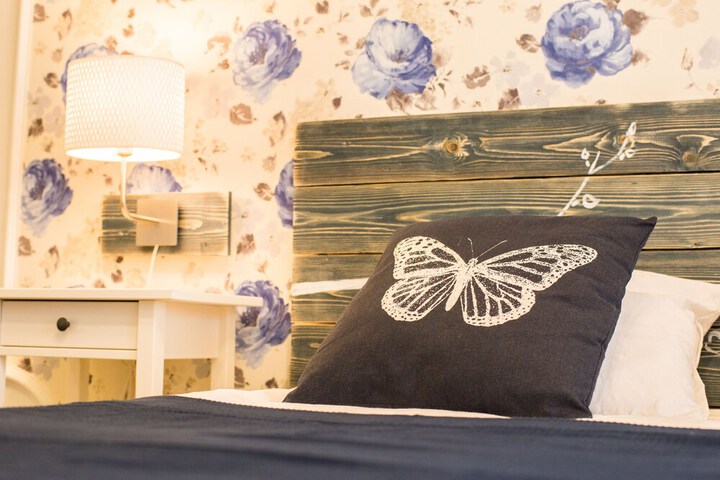 Room 8 of 55