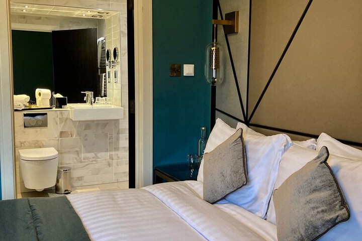 Room 30 of 55