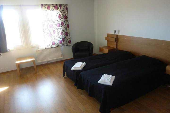 Room 5 of 38