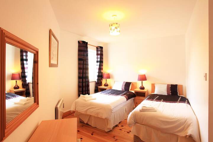 Room 4 of 15