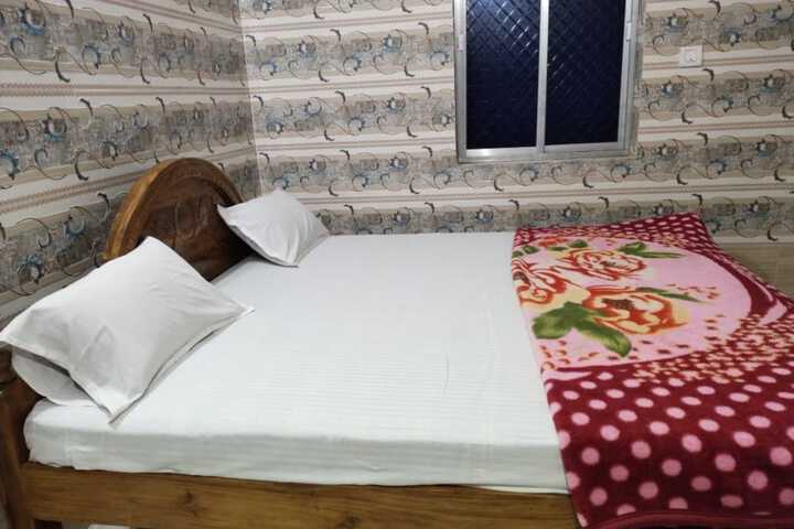 Room 2 of 15