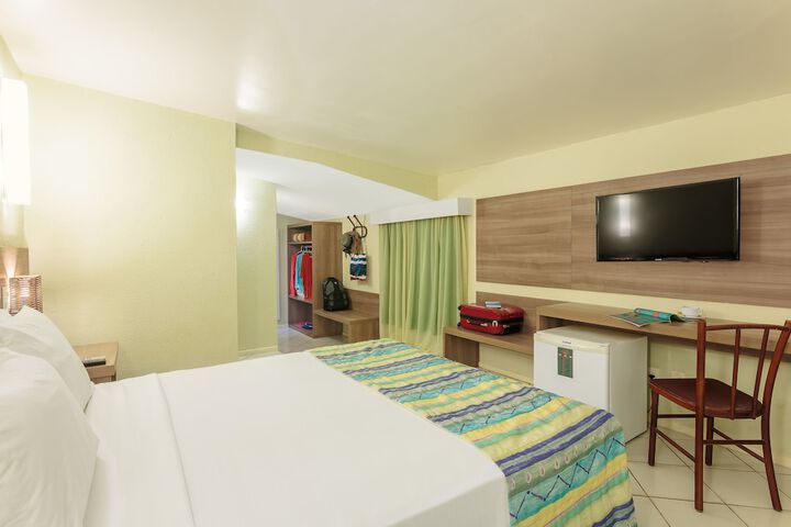 Room 4 of 125