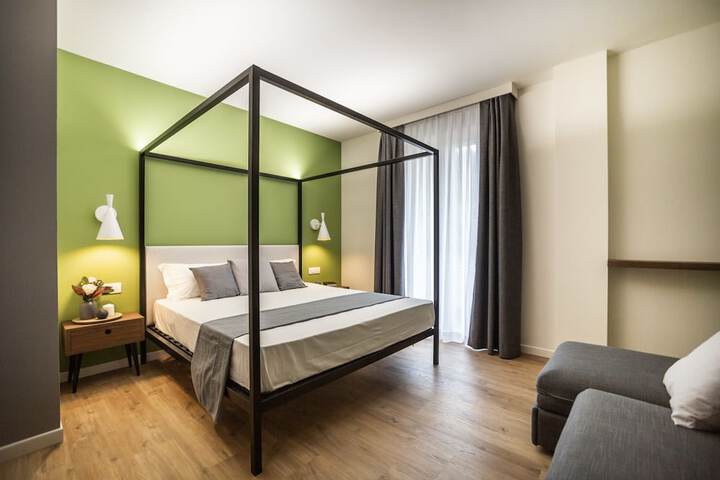 Room 12 of 86